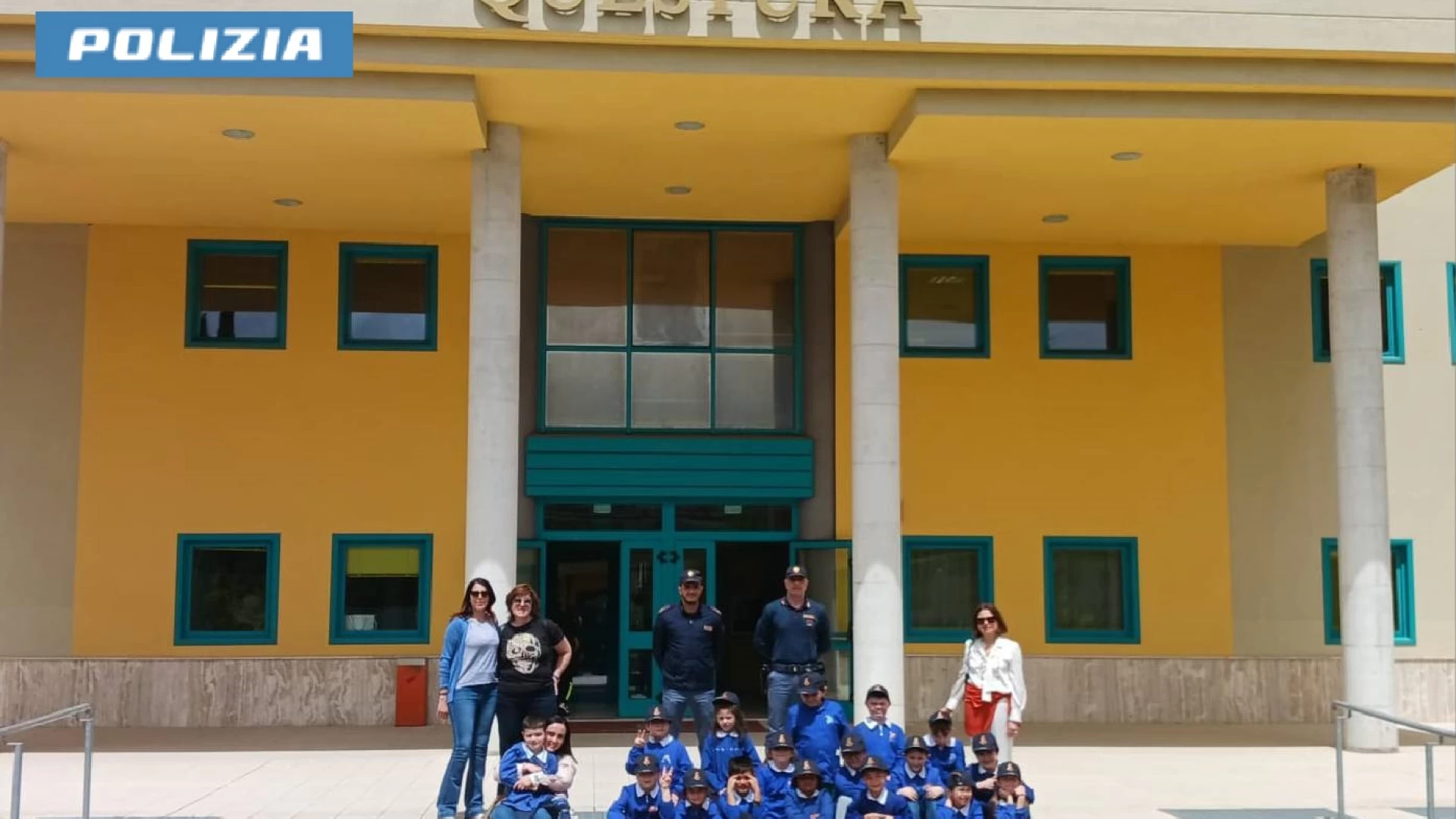 Isernia: visita in Questura per gli alunni della scuola San Leucio dell' Istituto Comprensivo Giovanni XXIII.